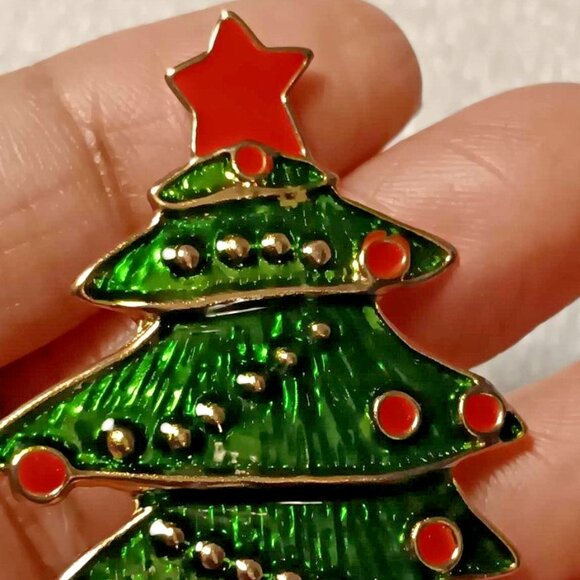 Christmas Tree Brooch Pin Green Red Holidays VTG - Picture 2 of 5